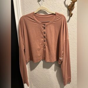 Vuori Women's Button-Up Top in Rust